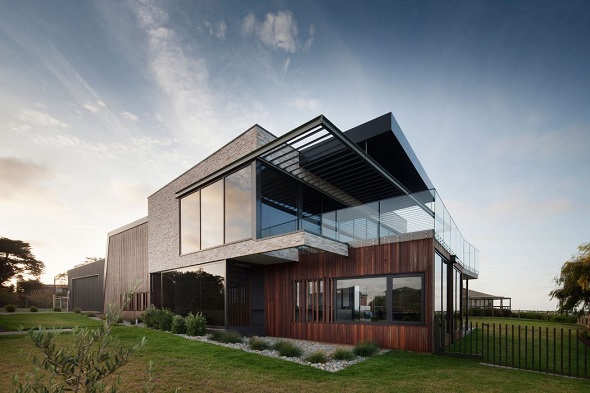 Contemporary two-storey house design