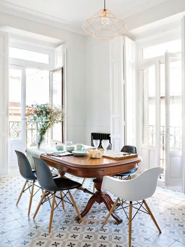 white classic dining room decor