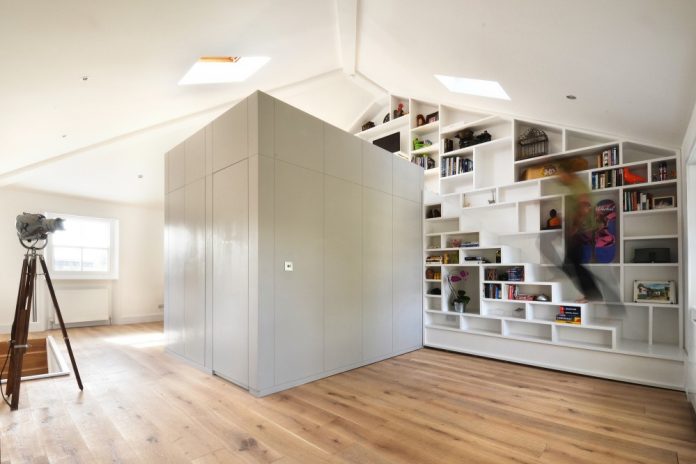 Picture of Beautiful Loft Apartment Design With Creative Storage Ideas - RooHome
