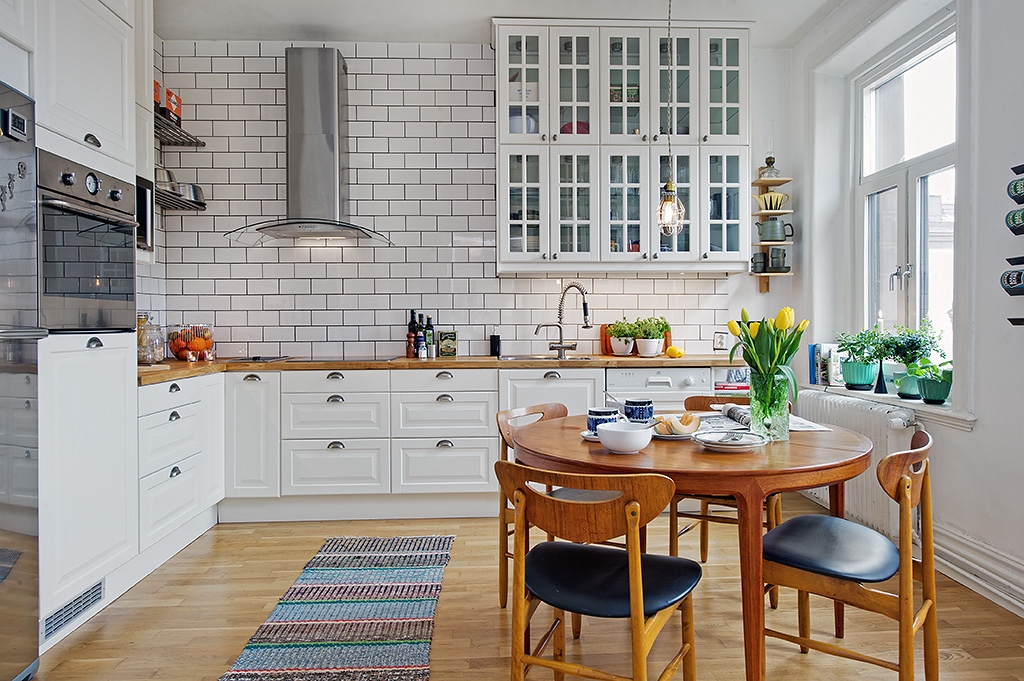 Scandinavian Dining Room Design Complete With The Perfect Kitchen - RooHome