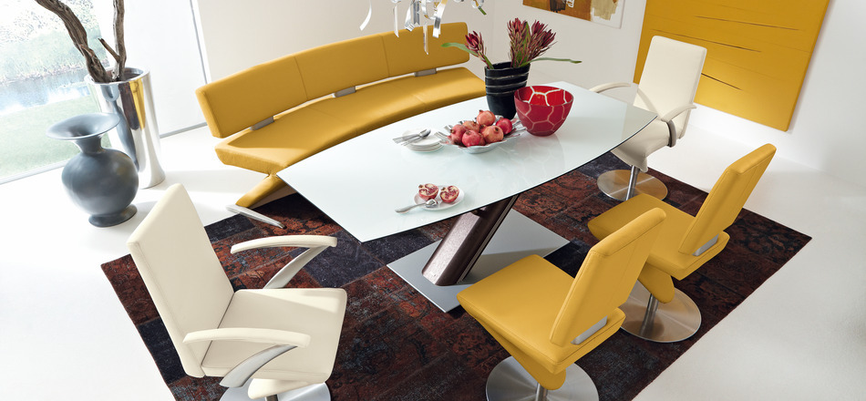 yellow decoration dining room