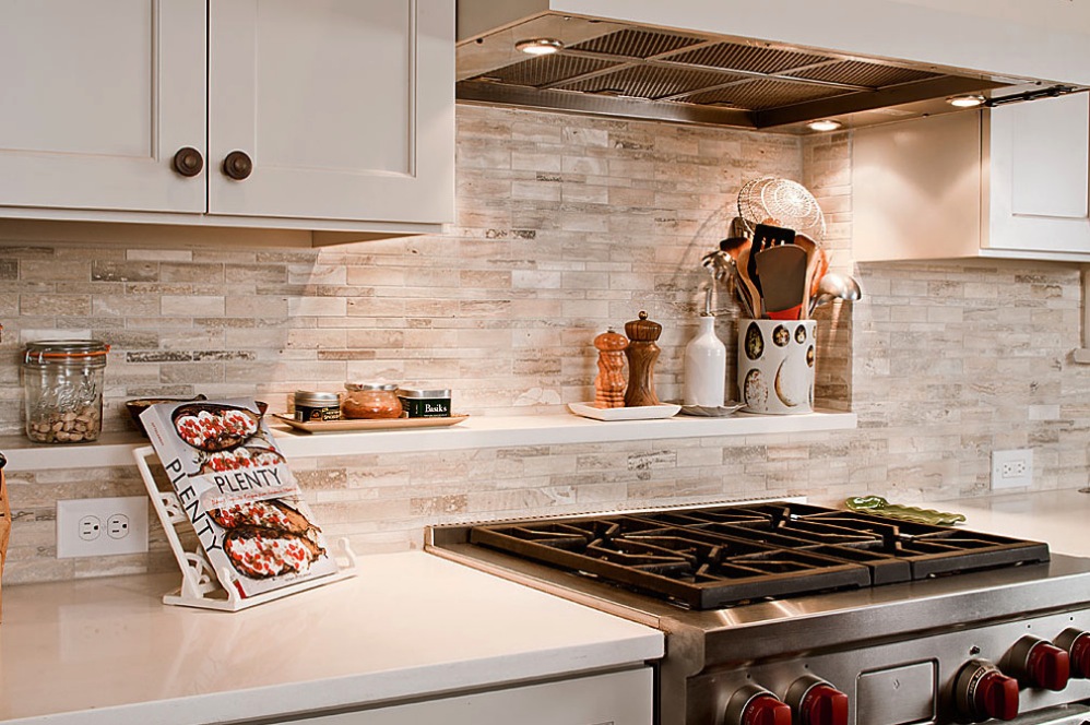 white tile backsplash design