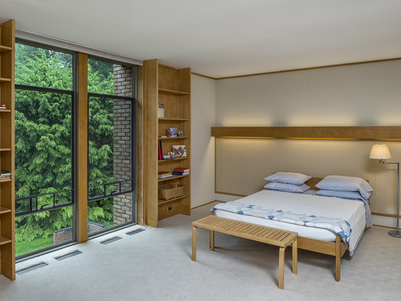 Minimalist bedroom concept
