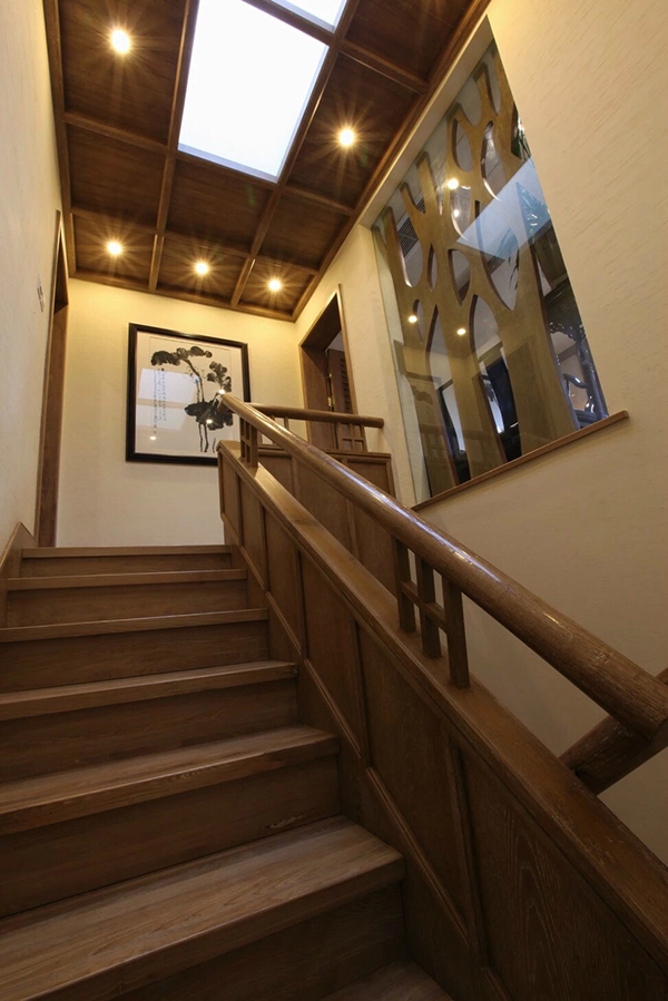 Traditional staircase design