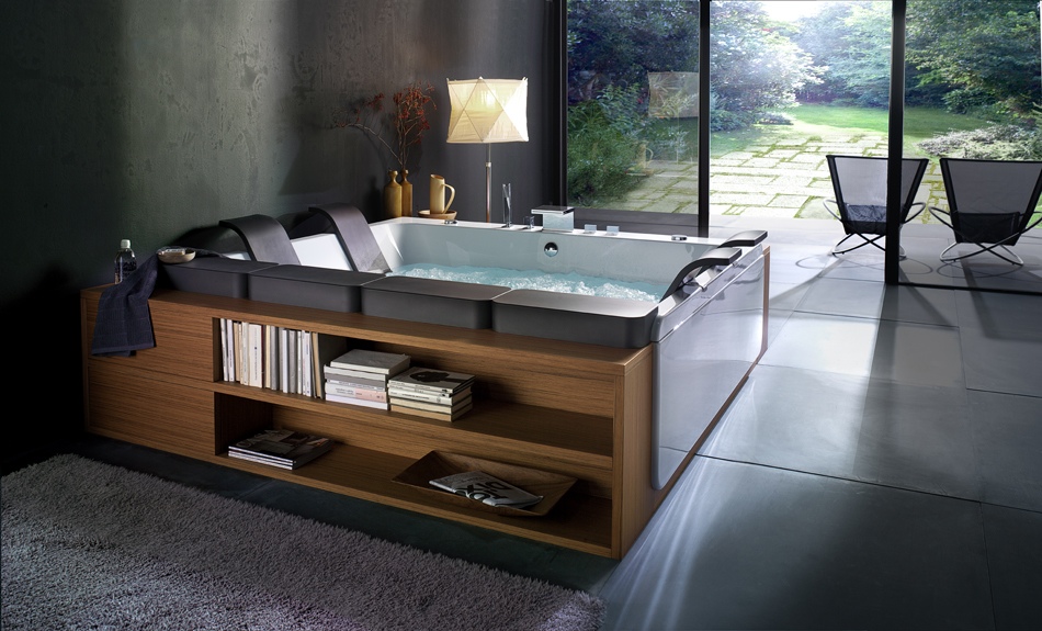 bathtub design showing nature view