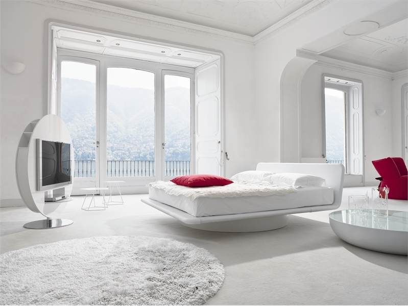 white color for unique bedroom