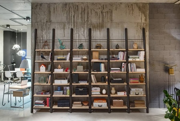 Creative bookshelf in the living room