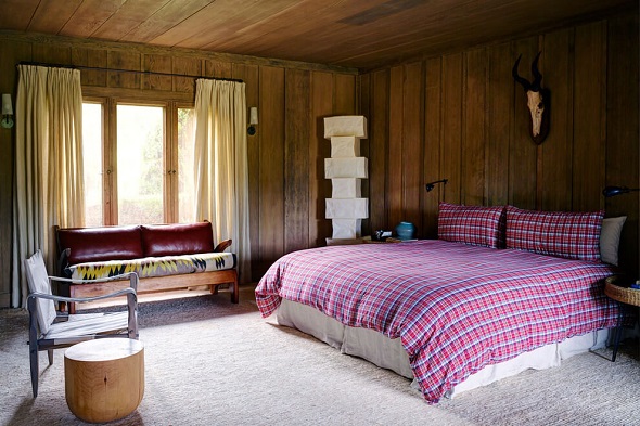 Modern bedroom design by Megan Georgopoulos