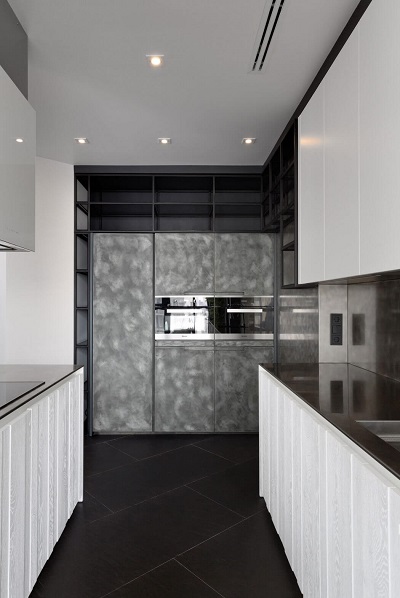 Take A Look This Modern Apartment Design With Black And White Interior ...