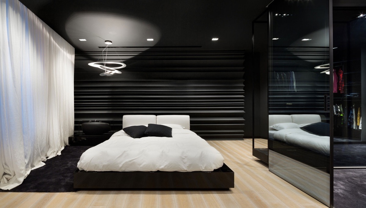 gorgeous black and white bedroom