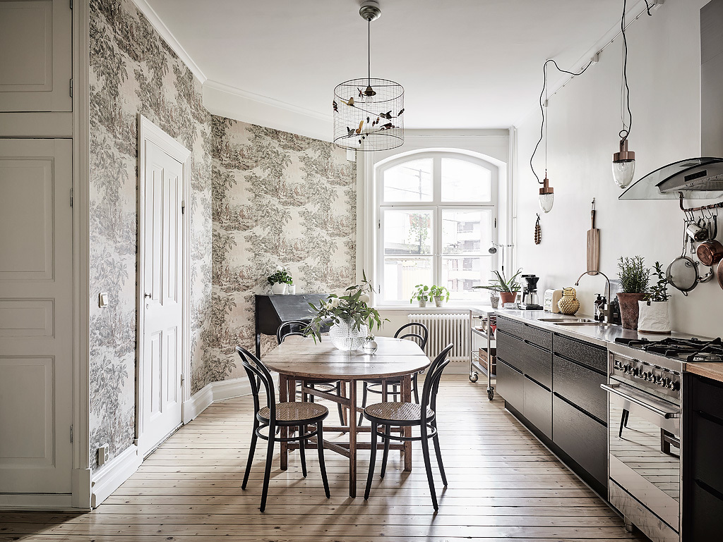 trendy white scandinavian dining room