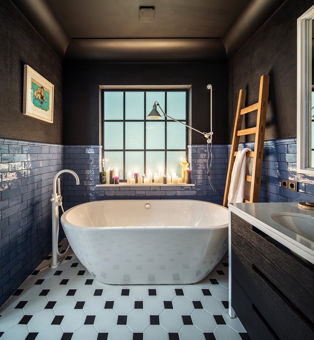 free-standing-bath-tile-floor