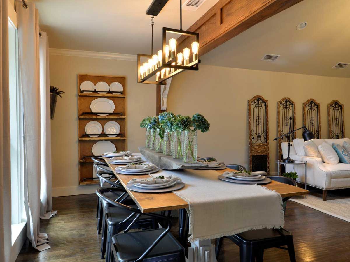 dining room with decorations