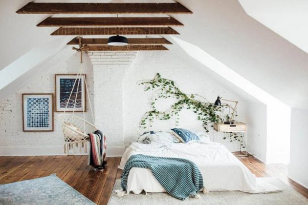 Comfortable Attic Bedroom Ideas You Can Follow - RooHome