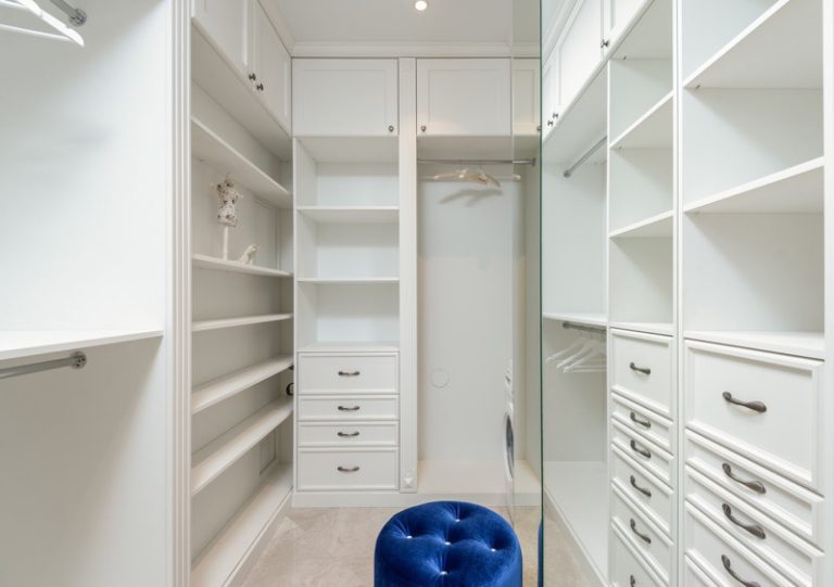 Smart Ways to Organise Your Wardrobe RooHome