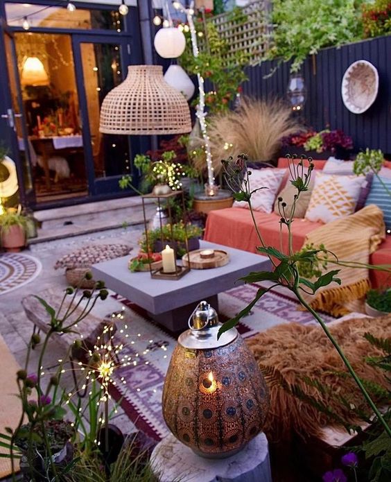 bright comfortable backyard ideas