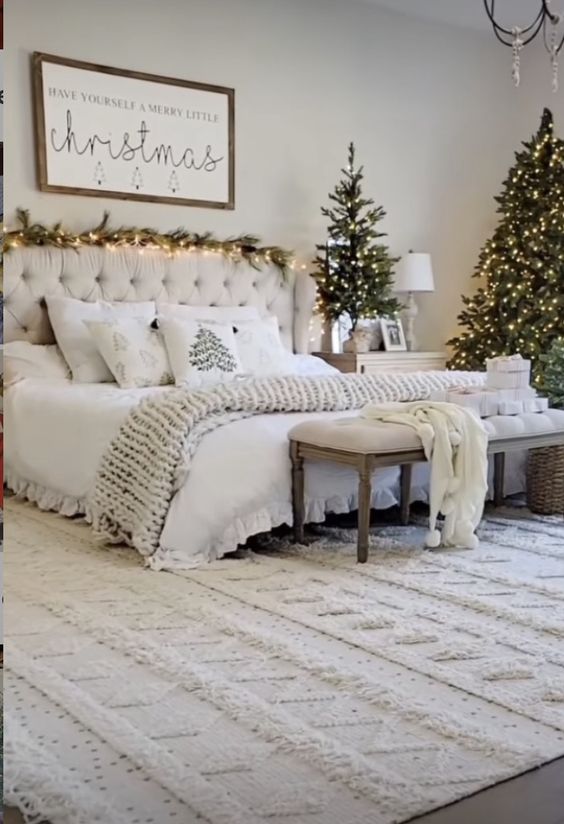 white Christmas Bedroom Decor Ideas
