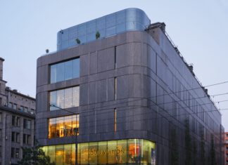 From Runway to Living Room: How Vitkac.com Luxury Fashion Trends Are Inspiring Modern Home Decor